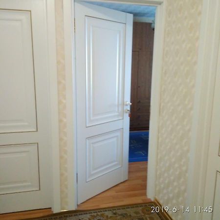 Комната Для Гостей Рядом С Станцией Метро Каменная Горка Mińsk Zewnętrze zdjęcie
